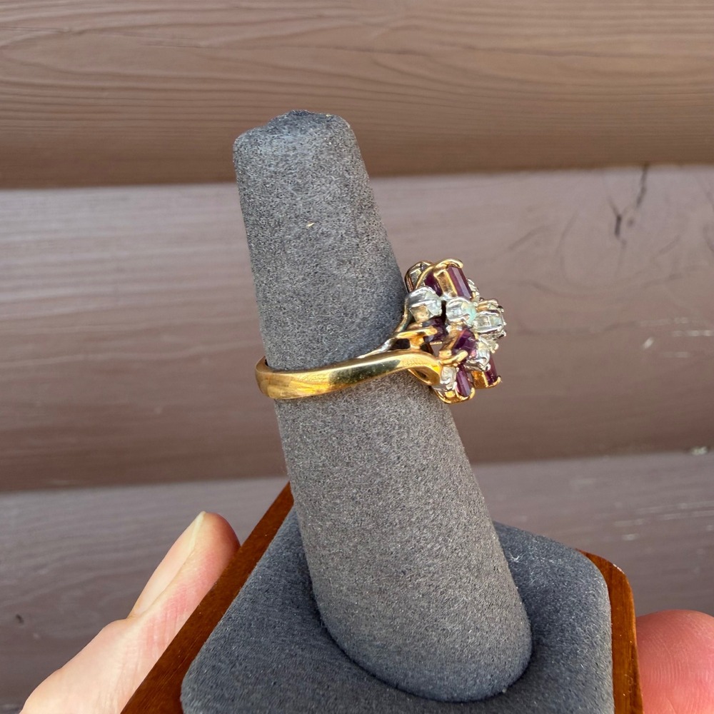 18KGE Cocktail Ring Women Size 6.25 Gold Purple Baguette Floral Cluster Vintage - Picture 6 of 10
